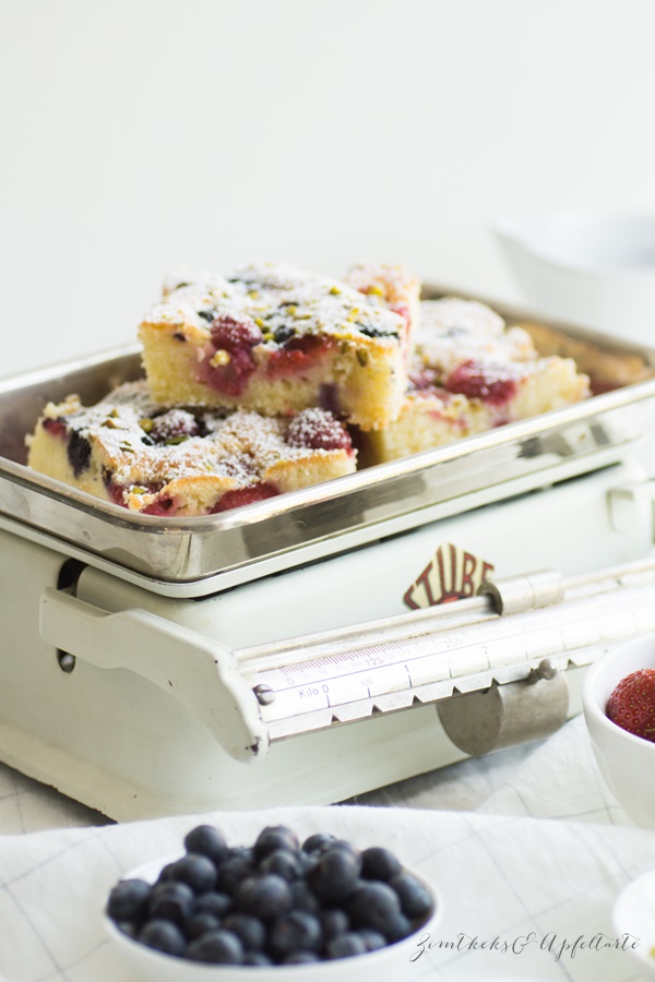 Schneller und einfacher Sommer-Beerenkuchen - Zimtkeks und Apfeltarte