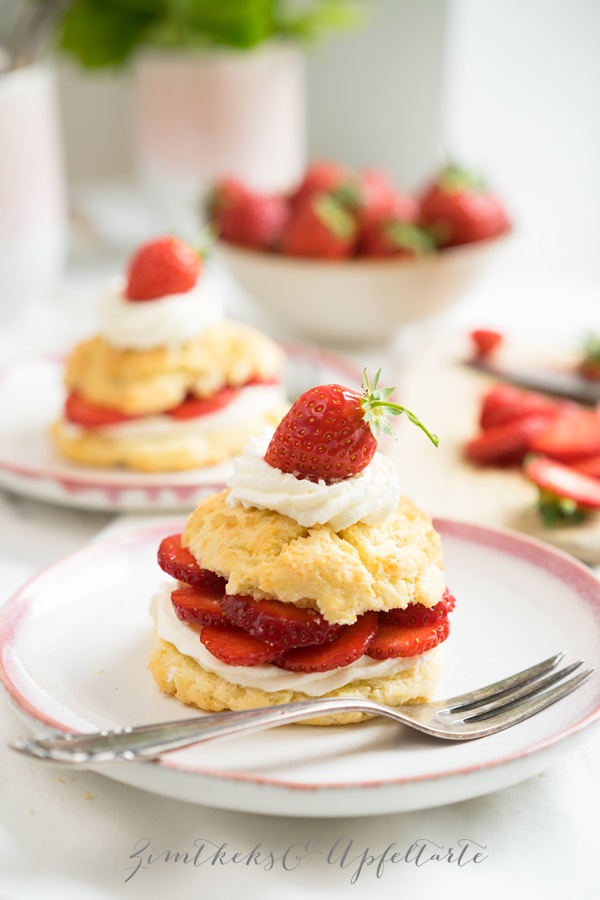 Strawberry-Shortcakes - Biscuits mit Erdbeeren und Sahne