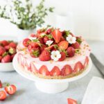 No-bake Erdbeer Schmand Torte