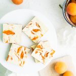 Aprikosen-Swirl-Cheesecake