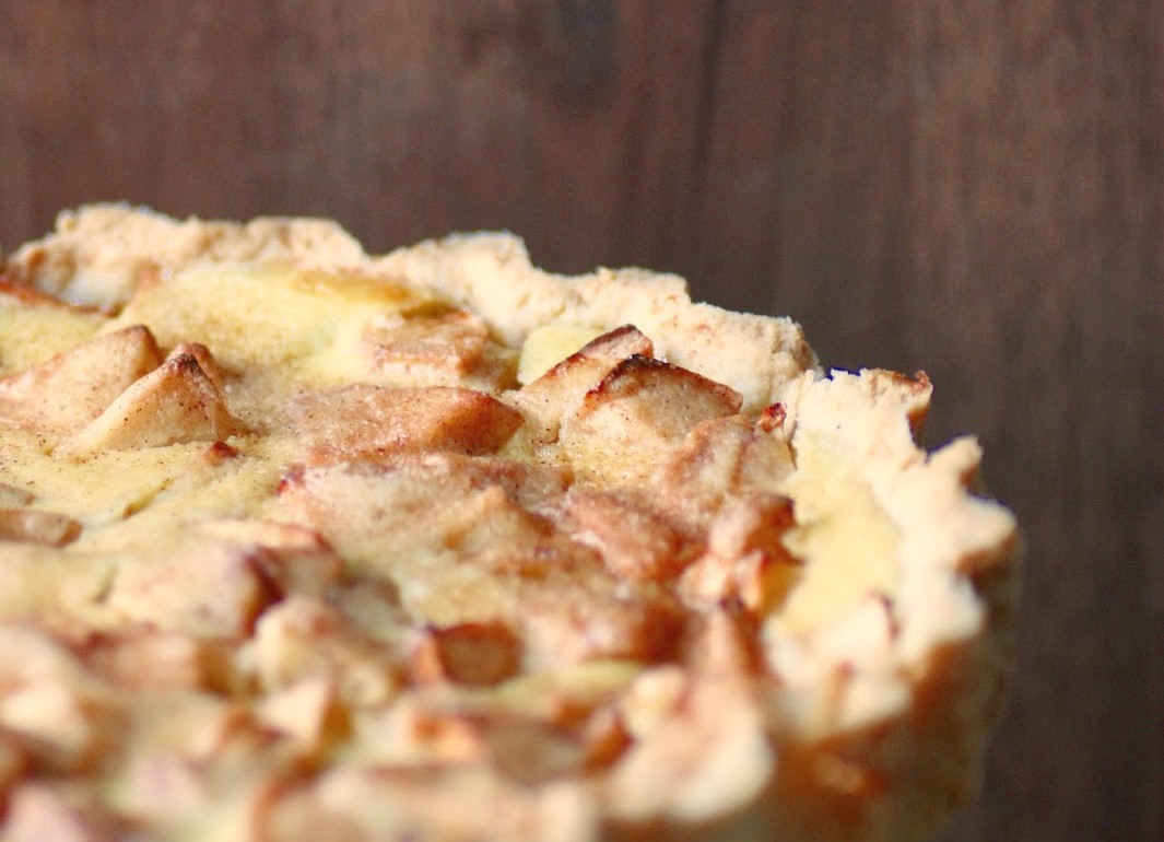 Apfeltarte mit Rahmguss - Zimtkeks und Apfeltarte