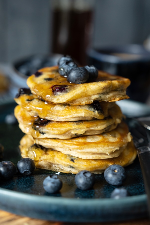 Rezept für Blueberry-Pancakes - Heidelbeer-Pancakes mit Buttermilch