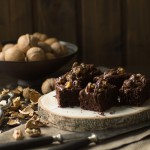 Winter-Brownies mit karamellisierte Walnüssen