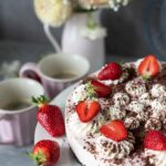 No-bake Strawberry-Cheesecake mit OREO-Boden