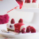 Sommerlich leichte Himbeer-Joghurt-Torte ohne Backen
