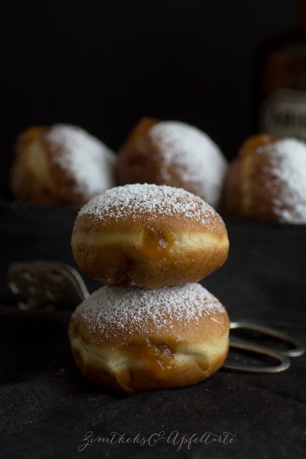 Kreppel, Berliner oder Krapfen? - Zimtkeks und Apfeltarte