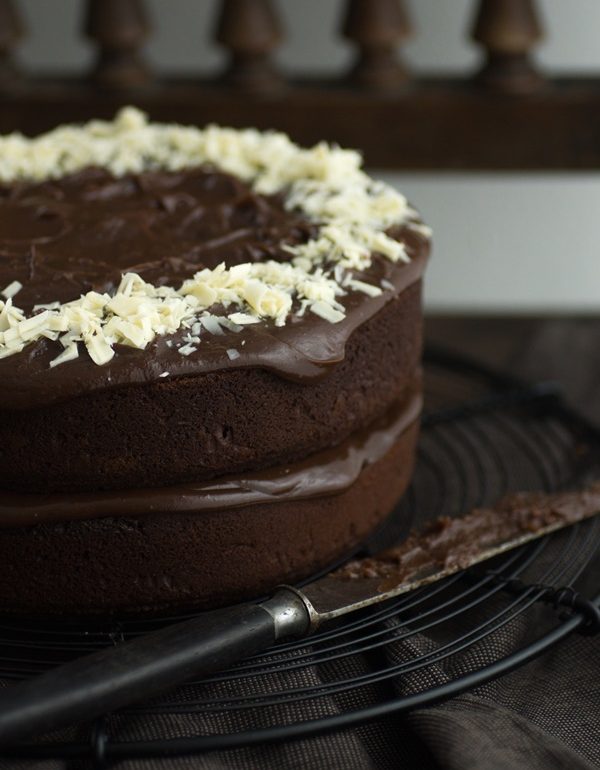 Brownie-Torte mit Schokoladen-Ganache - Zimtkeks und Apfeltarte