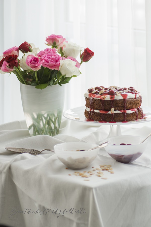 Naked-Cake im Schwarzwälder-Kirsch-Style - ZimtkeksundApfeltarte.com