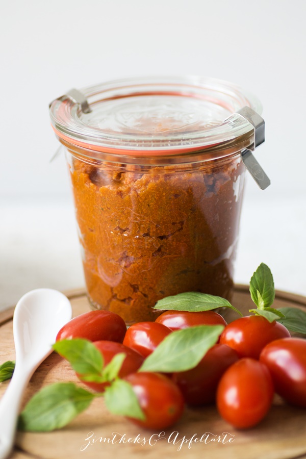 Rezept für Möhren-Tomaten-Basilikum-Aufstrich