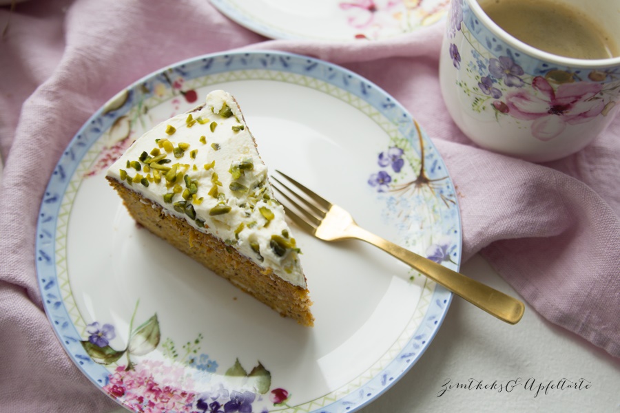 Einfach und lecker: meine Rüblitorte mit Frischkäse-Frosting