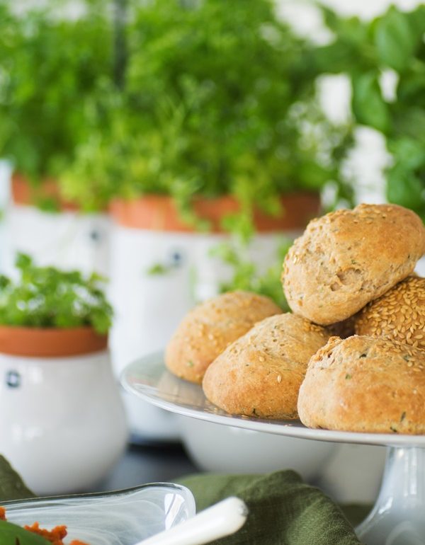 Einfaches Rezept Fur Krauter Quark Brotchen Zum Brunch Oder Grillen