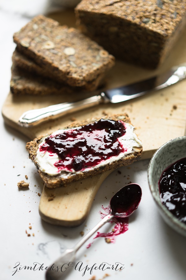 Glutenfreies Saaten-Nuss-Brot