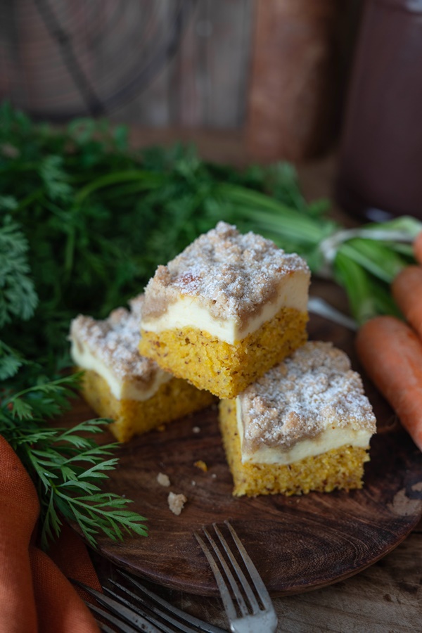 Carrot Cheesecake mit Streuseln