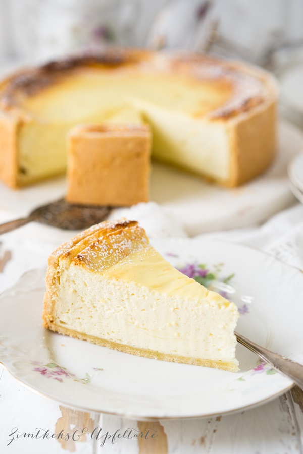 Klassischer cremiger Käsekuchen einfach lecker