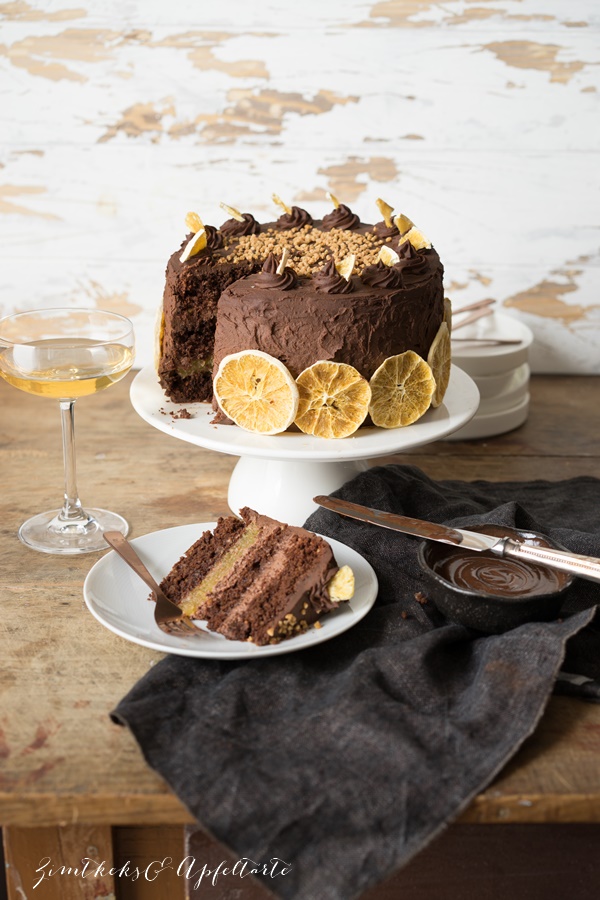 Schokoladen-Orangen-Torte mit Mandeln und Schoko-Ganache - ZimtkeksundApfeltarte.com