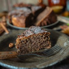 Glutenfreier Maronen-Haselnusskuchen mit Schokolade