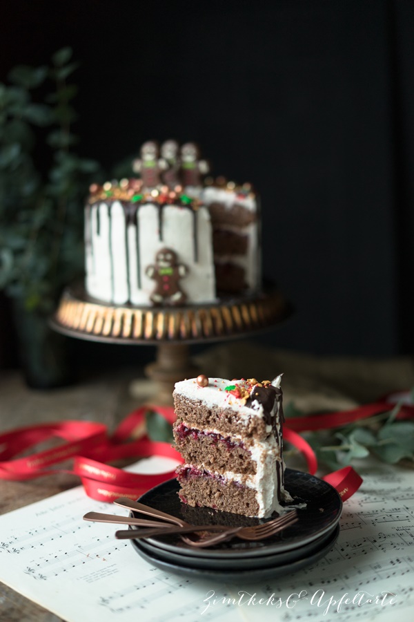 Lebkuchentörtchen mit Zimt-Frischkäse-Creme und Cranberry-Marmelade