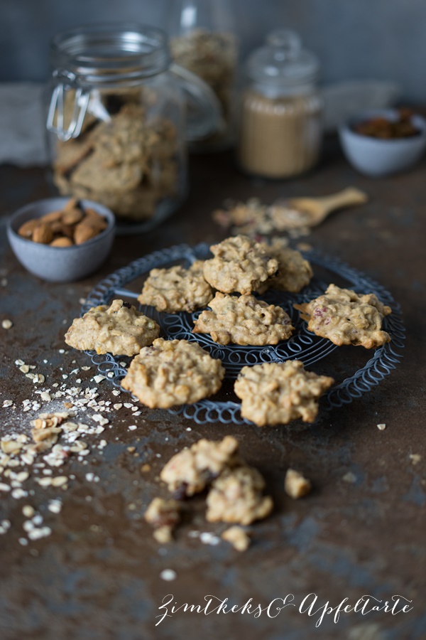 Vegane, super easy Müsli Cookies - einfach, schnell und gelingsicher