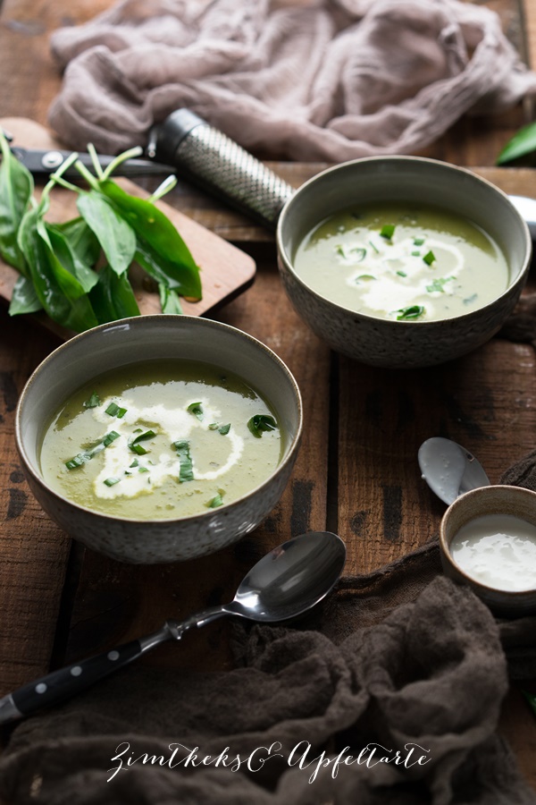 Veganes Bärlauch-Süppchen mit Erbsen - einfach und lecker