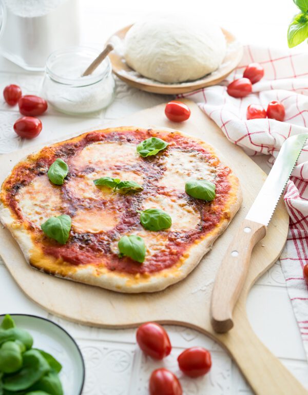 Der Beste Italienische Pizzateig Und Pizza Margherita Zimtkeks Und Apfeltarte