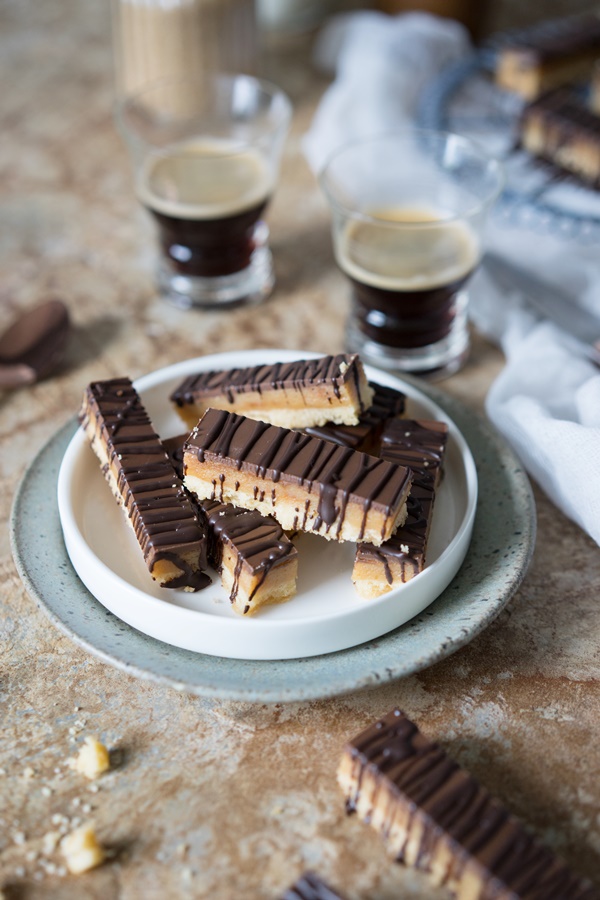 Millionaires Shortbread - Millionärsschnitten - einfaches Rezept - ZimtkeksundApfeltarte.com