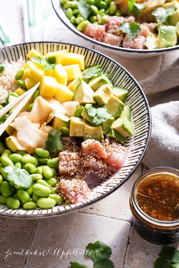 Rezept für Mango Thunfisch Poké Bowl mit Edamame und Ingwer