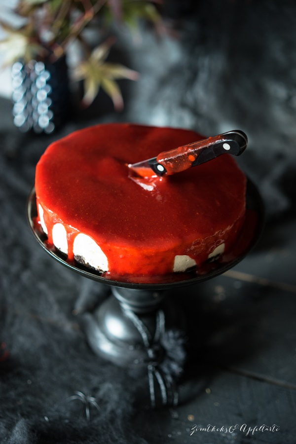 no bake Vanille-Cheesecake mit Erdbeersauce - ganz einfaches Rezept 