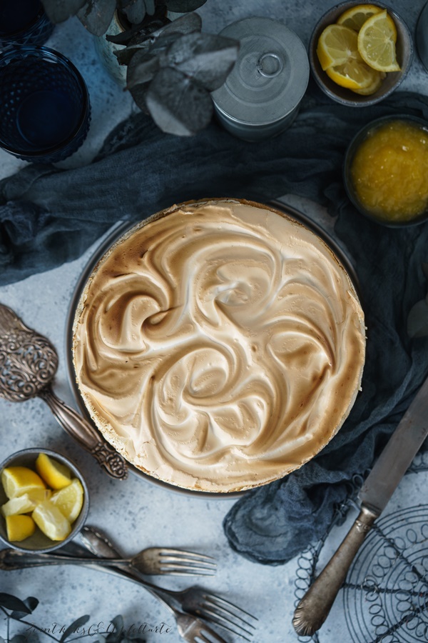 Weltbester und cremigster Käsekuchen ever mit Lemon-Curd und Meringue - gelingsicheres Rezept