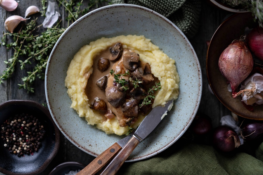 Cremiges Marsala-Hähnchen mit Balsamico Pilzen - einfaches Rezept 