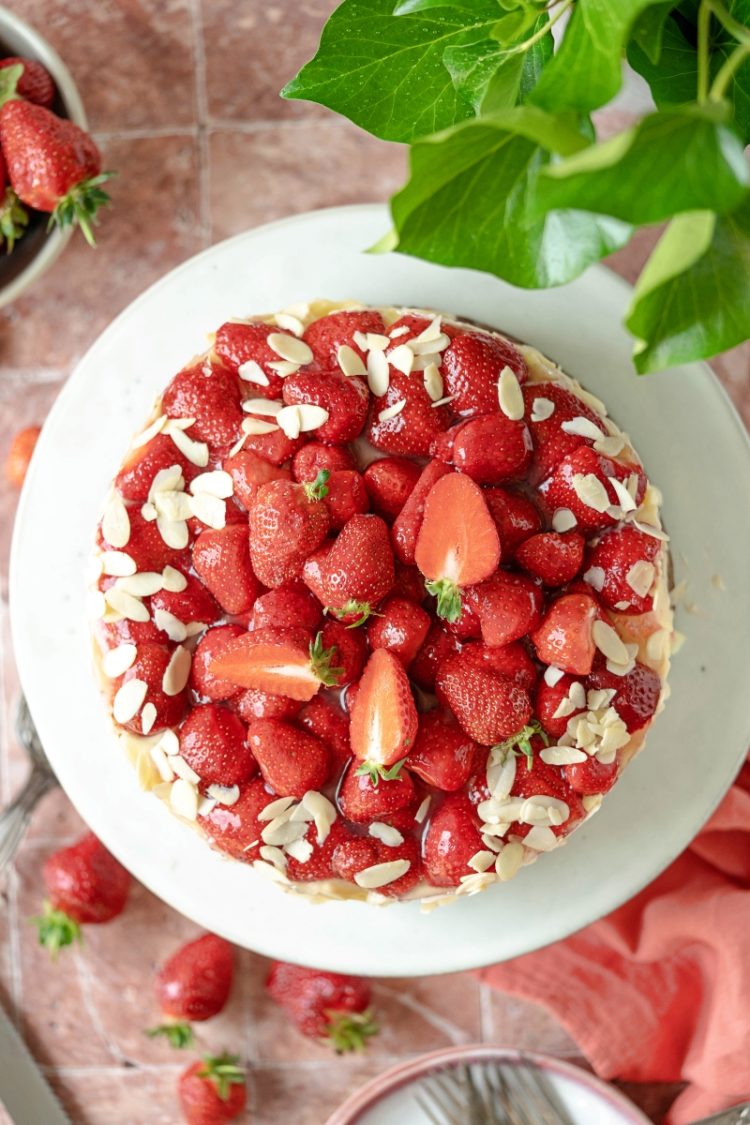 Einfaches Rezept für Erdbeerkuchen mit Pudding