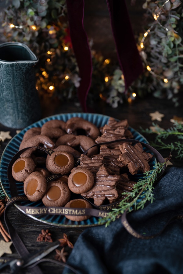 Ganz einfaches Rezept für Schokoladenplätzchen – Ein Teig drei Plätzchen