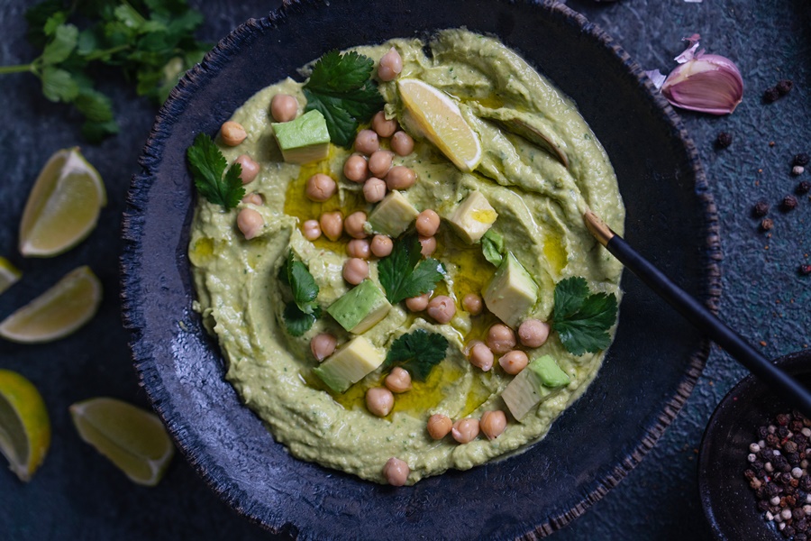 cremiger Avocado-Hummus