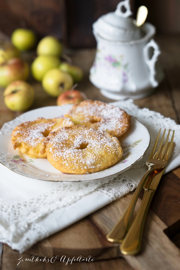 Omas Rezept für Apfelküchlein mit Zimtzucker – ganz einfach