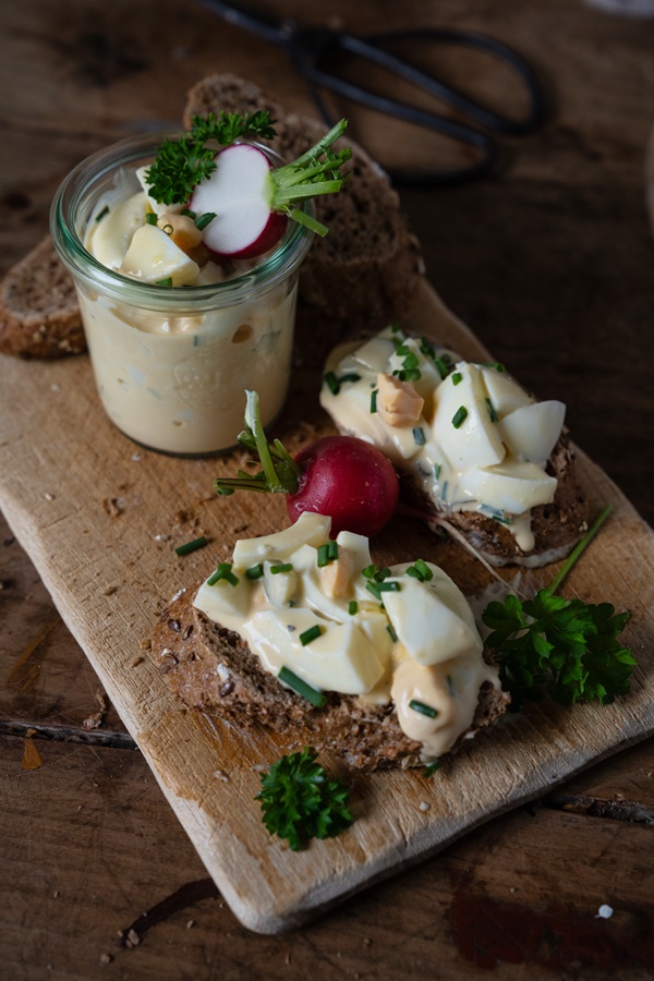 Einfaches Rezept für einen schnellen Eiersalat