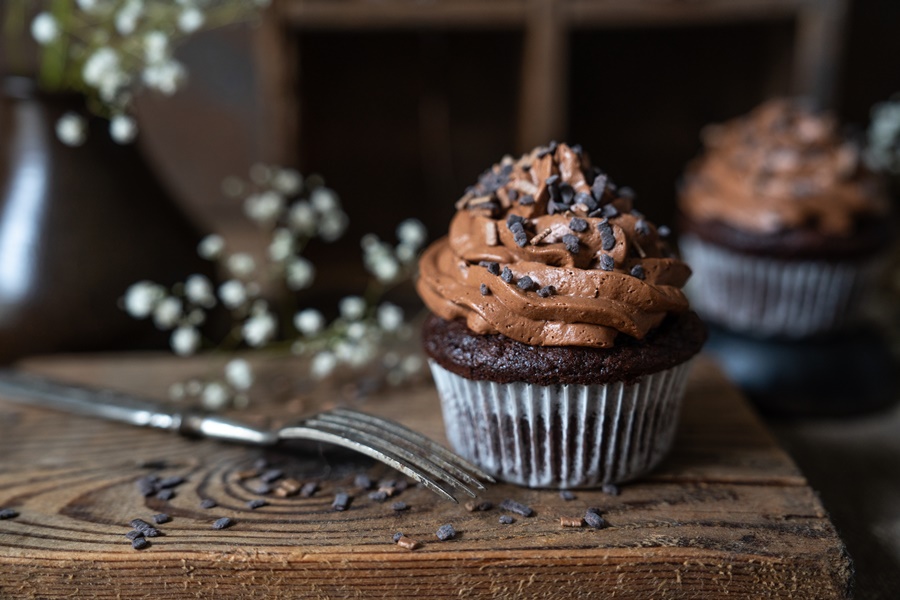 Schokoladen-Cupcakes- saftig und einfach!