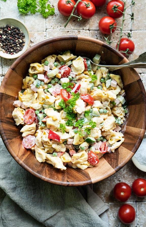 Tortellinisalat - einfaches Rezept zum Grillen