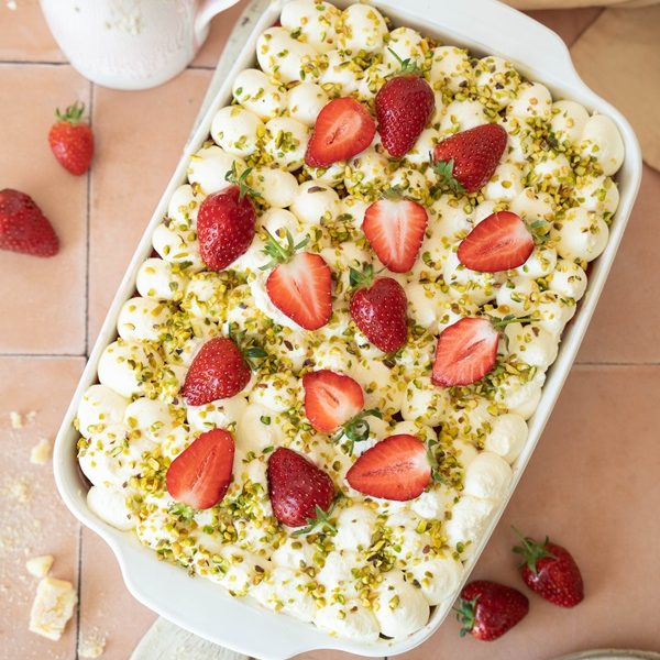 Leckeres und einfaches Rezept für cremiges Erdbeer-Tiramisu