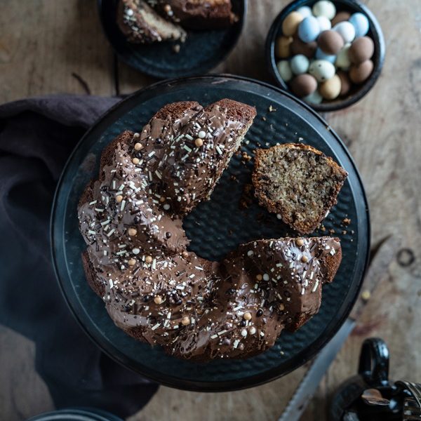 Bestes Rezept für Eierlikör-Nusskuchen mit Schokoraspeln