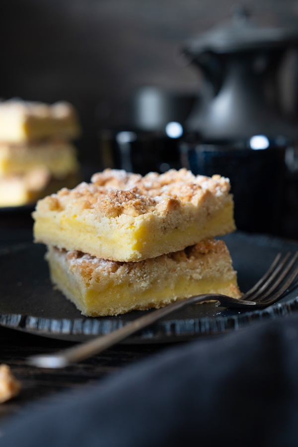 Omas einfaches Rezept für Streuselkuchen mit Vanillepudding