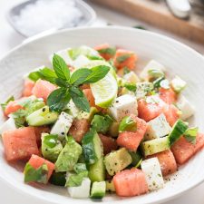 Melonen Feta Salat mit Avocado