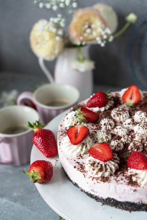 No bake strawberry Cheesecake - Erdbeer-Käsekuchen ohne backen