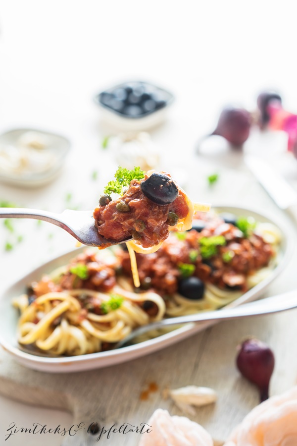 Einfaches Rezept f&uuml;r Pasta mit Sauce Puttanesca