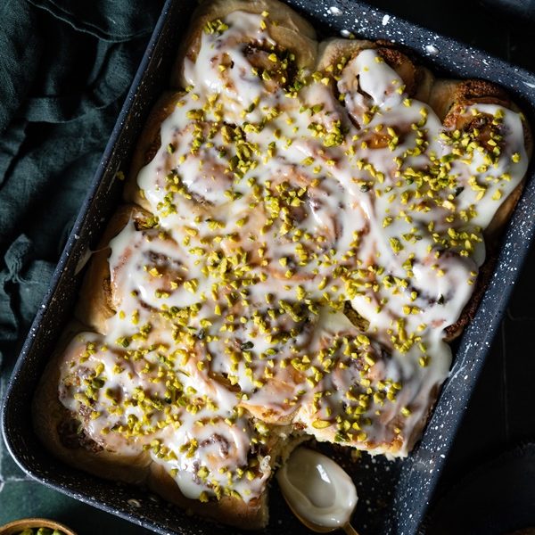 Einfaches Rezept für Heferollen mit Pistazien