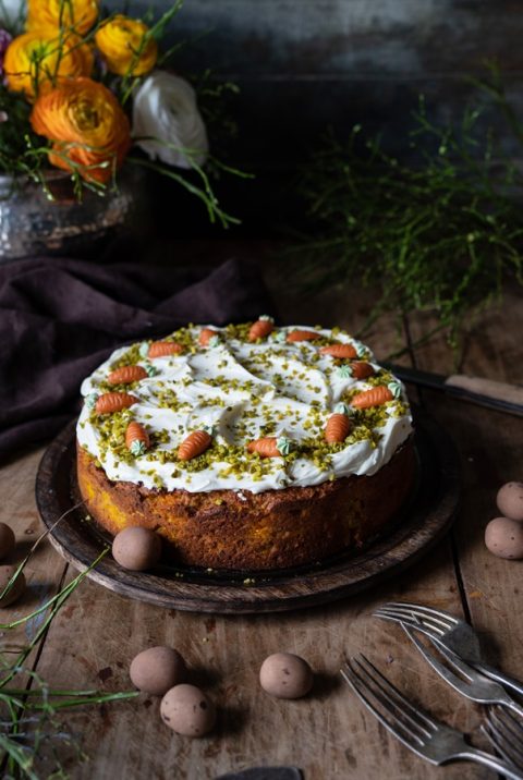 Rüblikuchen - Rüblitorte mit Frischkäsefrosting