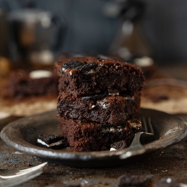 Ganz einfaches und gelingsicheres Rezept für saftige Brownies