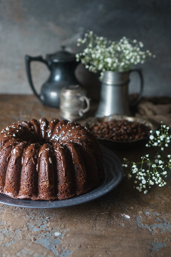 Saftiger Schokoladen-Espresso-Kuchen Rezept