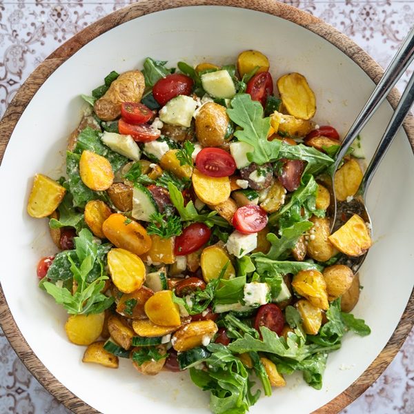 Super einfaches Rezept für einen Salat von Ofenkartoffeln mit Honig-Senf-Dressing