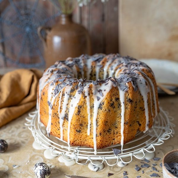 Ganz einfaches Rezept für Eierlikörkuchen mit Schokoladenraspeln