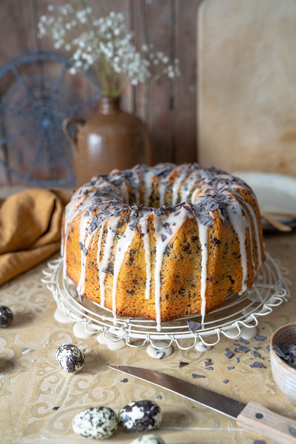 Ganz einfaches Rezept für Eierlikörkuchen mit Schokoladenraspeln