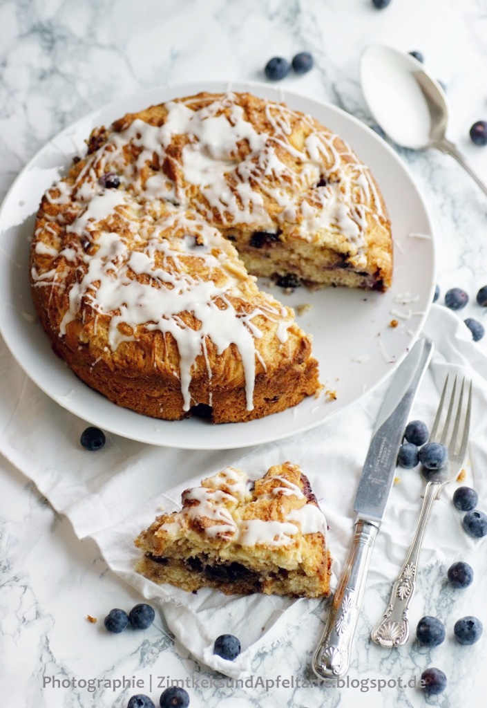 Einfaches Rezept für Blaubeer-Hefekuchen mit Zimtzucker